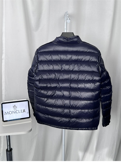 Moncler 몽클레어 아코러스 Acorus 숏 다운 경량 패딩 자켓 레플리카 17번 이미지 - 의류 | 세미샵 레플리카 사이트