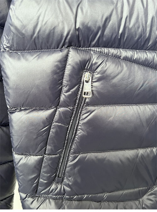 Moncler 몽클레어 아코러스 Acorus 숏 다운 경량 패딩 자켓 레플리카 28번 이미지 - 의류 | 세미샵 레플리카 사이트