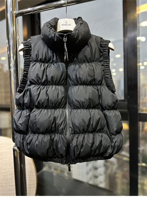 Moncler 몽클레어 아프리아테 Apriate 패딩 베스트 조끼 2컬러 레플리카 3번 이미지 - 의류 | 세미샵 레플리카 사이트