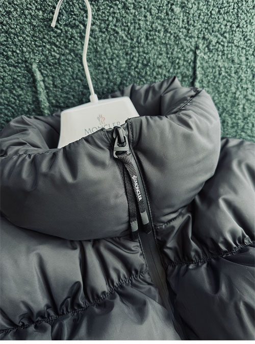 Moncler 몽클레어 아프리아테 Apriate 패딩 베스트 조끼 2컬러 레플리카 5번 이미지 - 의류 | 세미샵 레플리카 사이트