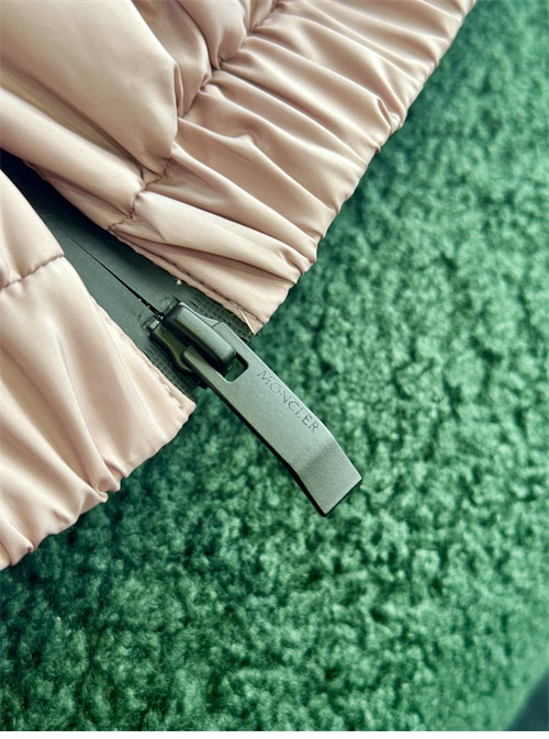 Moncler 몽클레어 아프리아테 Apriate 패딩 베스트 조끼 2컬러 레플리카 17번 이미지 - 의류 | 세미샵 레플리카 사이트