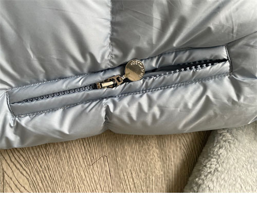 Moncler 몽클레어 에스코 Escaut 숏 다운 자켓 레플리카 27번 이미지 - 의류 | 세미샵 레플리카 사이트