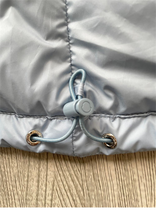 Moncler 몽클레어 에스코 Escaut 숏 다운 자켓 레플리카 29번 이미지 - 의류 | 세미샵 레플리카 사이트