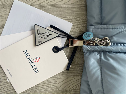 Moncler 몽클레어 에스코 Escaut 숏 다운 자켓 레플리카 35번 이미지 - 의류 | 세미샵 레플리카 사이트