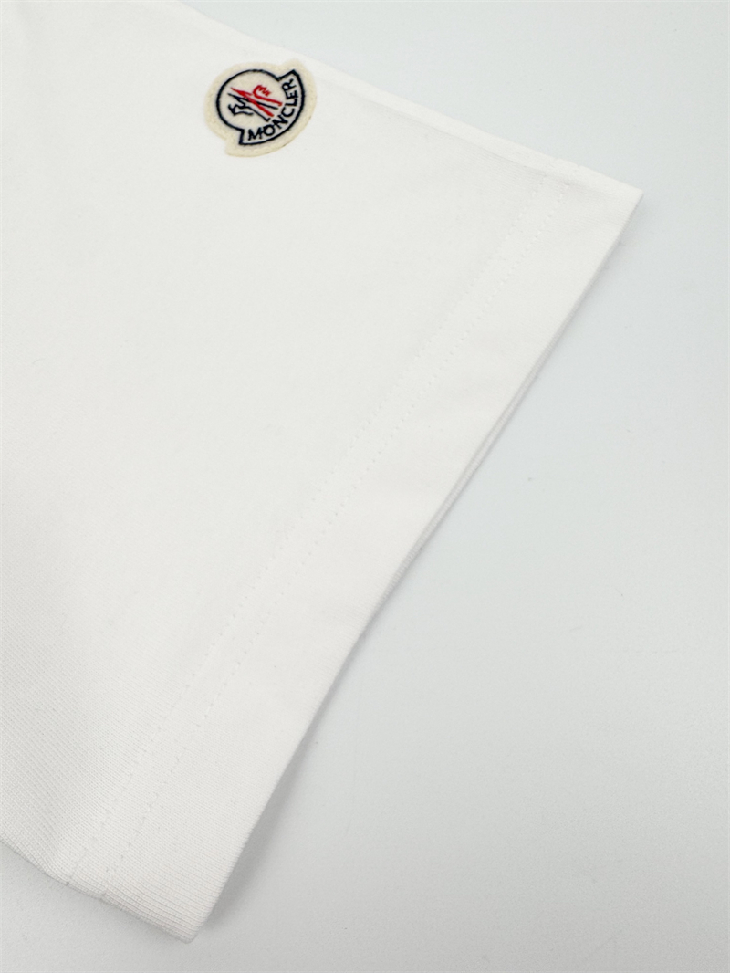 몽클레어 몽클레어 자수 트라이컬러 로고 반팔 티셔츠 레플리카 6번 이미지 - 의류 | 세미샵 레플리카 사이트