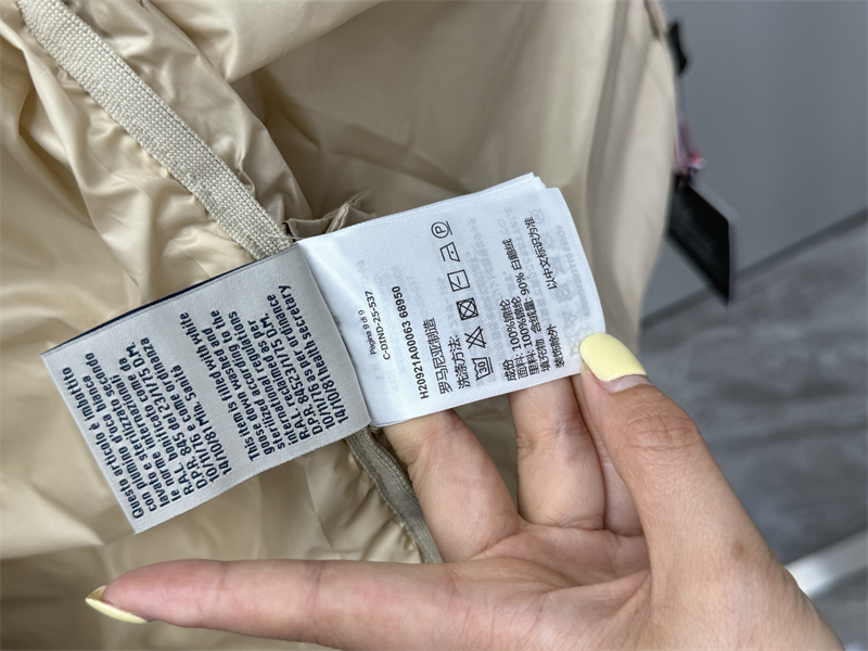 Moncler 몽클레어 카루라 Karura 숏 다운 패딩 자켓 레플리카 13번 이미지 - 의류 | 세미샵 레플리카 사이트