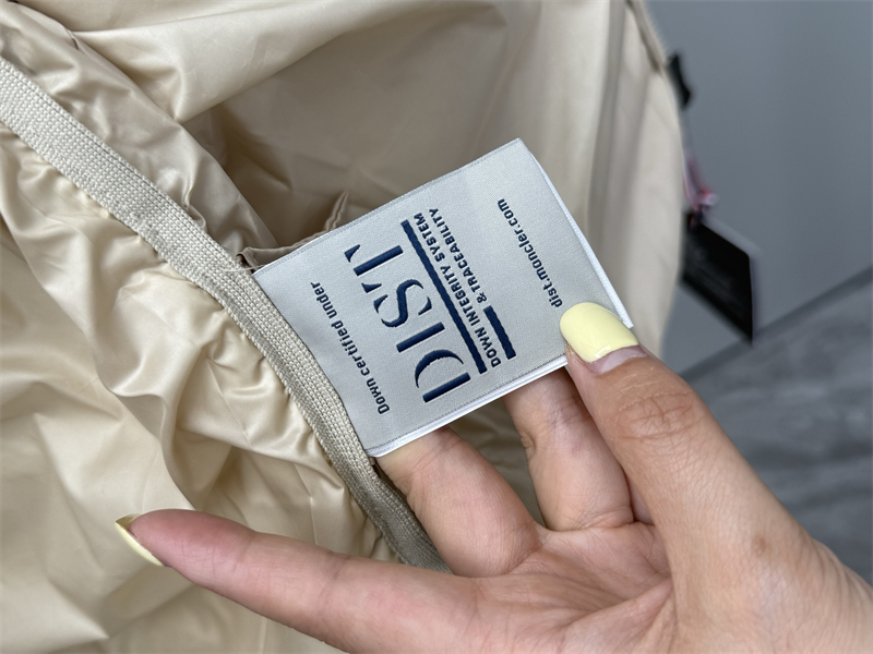 Moncler 몽클레어 카루라 Karura 숏 다운 패딩 자켓 레플리카 14번 이미지 - 의류 | 세미샵 레플리카 사이트