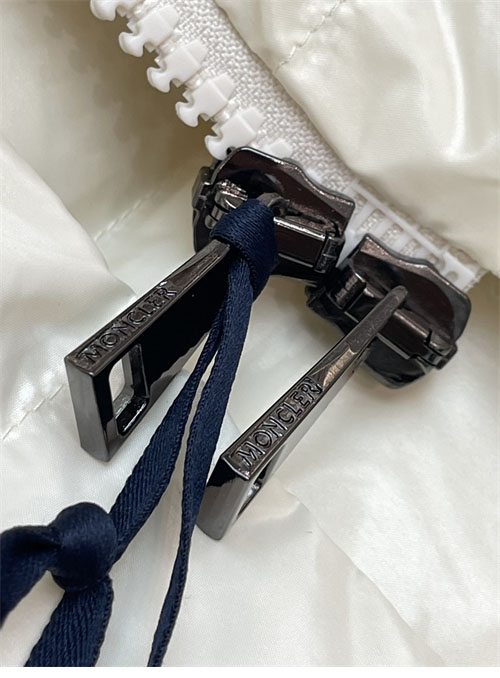 몽클레어 카베타즈 Cavettaz 롱 다운 패딩 - 상세 이미지