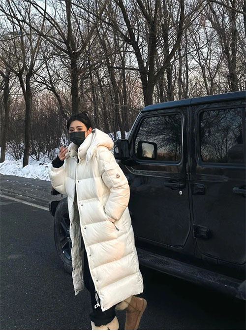 몽클레어 카베타즈 Cavettaz 롱 다운 패딩 - 상세 이미지