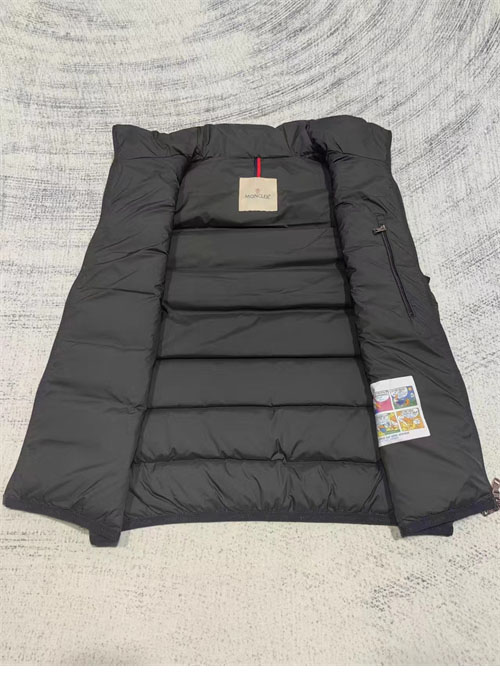 Moncler 몽클레어 콘트린 Contrin 다운 패딩 베스트 레플리카 10번 이미지 - 의류 | 세미샵 레플리카 사이트