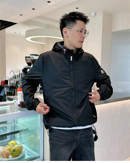 Moncler 몽클레어 트래버시어 Traversier 후드 자켓 레플리카 4번 이미지 - 의류 | 세미샵 레플리카 사이트