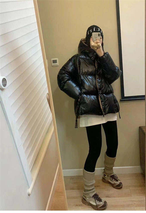 Moncler 몽클레어 파라나 숏 패딩 레플리카 16번 이미지 - 의류 | 세미샵 레플리카 사이트