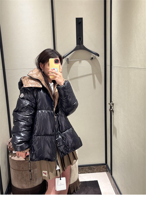 Moncler 몽클레어 파라나 숏 패딩 레플리카 19번 이미지 - 의류 | 세미샵 레플리카 사이트