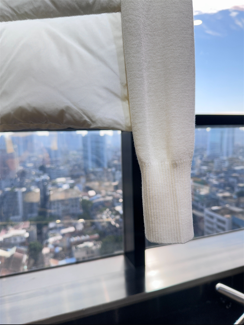 캐나다구스 캐나다구스 하이브리드 퀼티드 니트 후드 자켓 화이트 레플리카 10번 이미지 - 의류 | 세미샵 레플리카 사이트