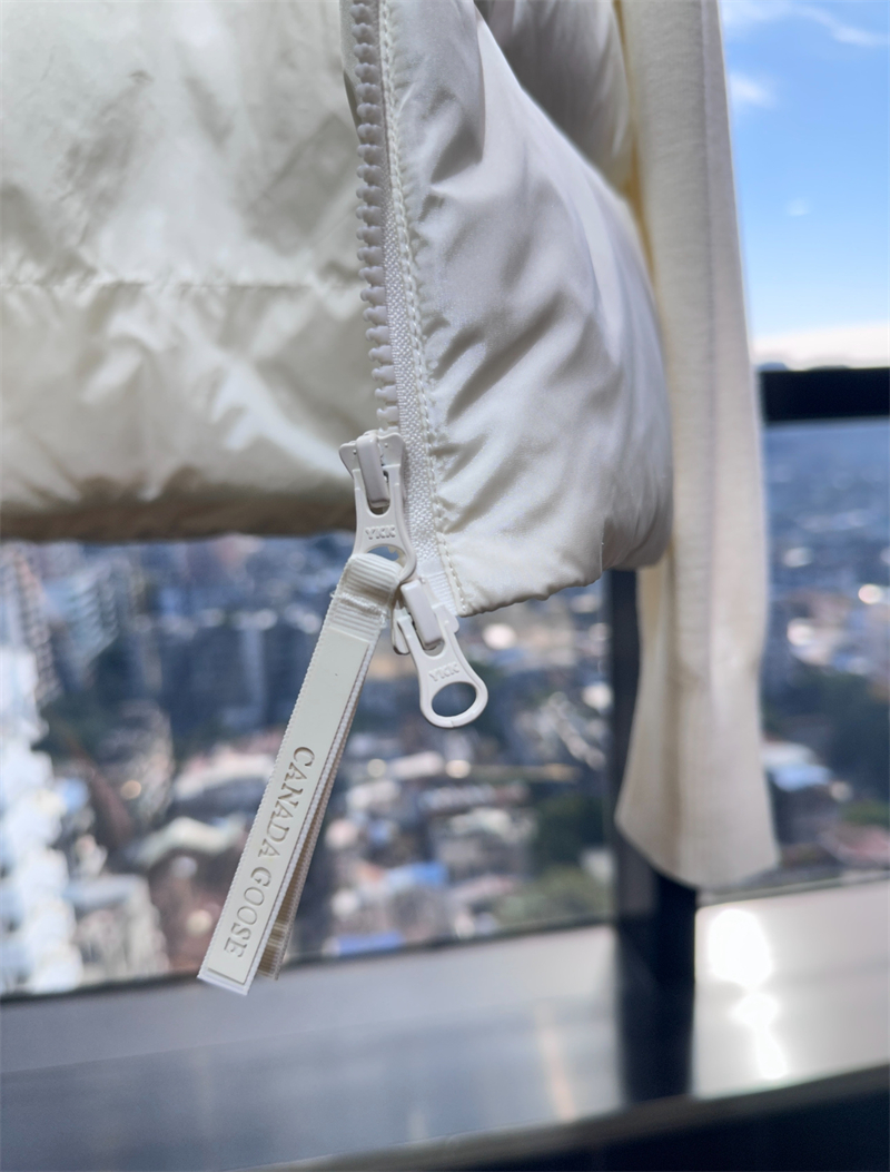 캐나다구스 캐나다구스 하이브리드 퀼티드 니트 후드 자켓 화이트 레플리카 3번 이미지 - 의류 | 세미샵 레플리카 사이트