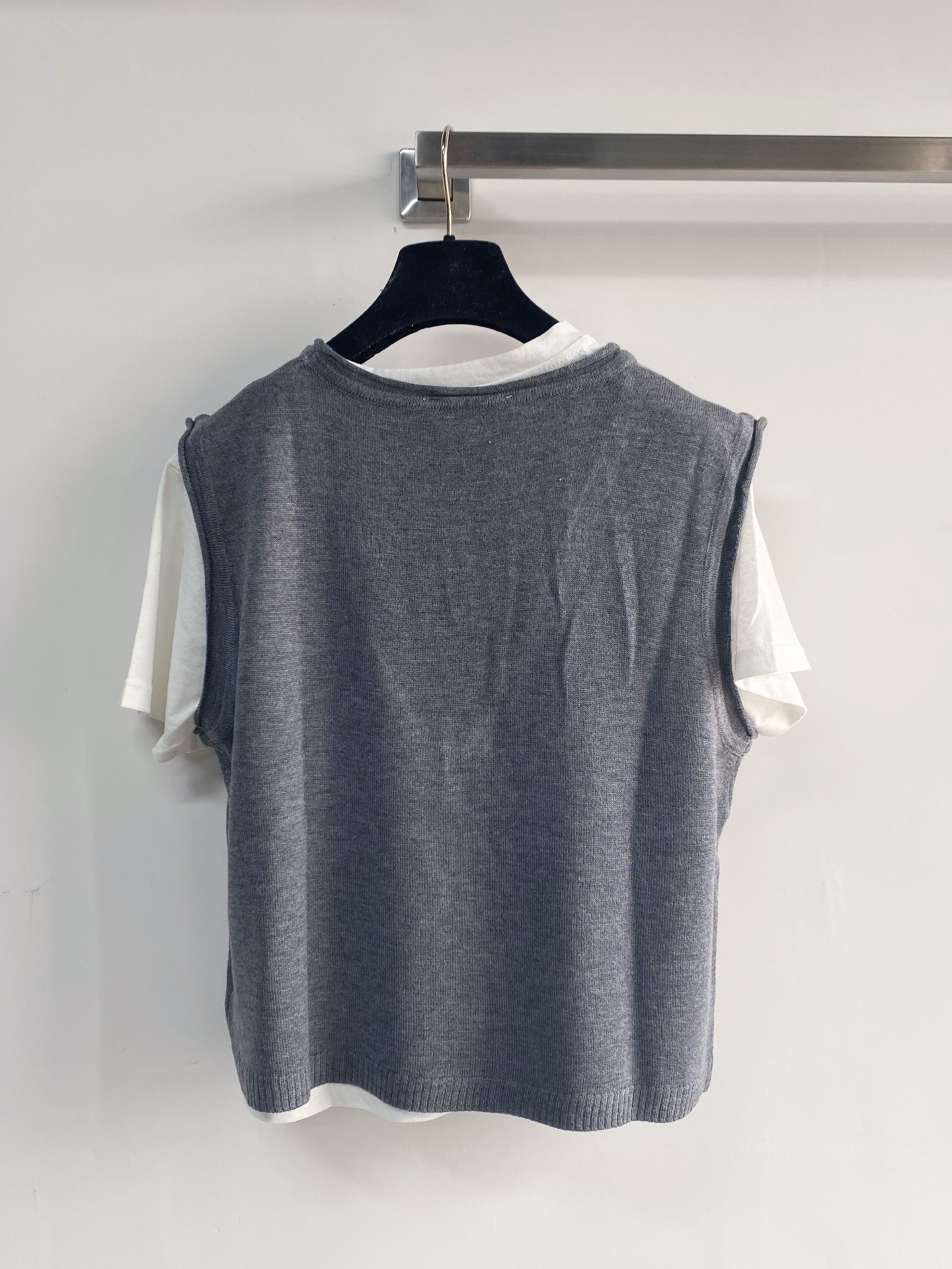 미우미우 엠벨리쉬드 니트 베스트 9번 이미지