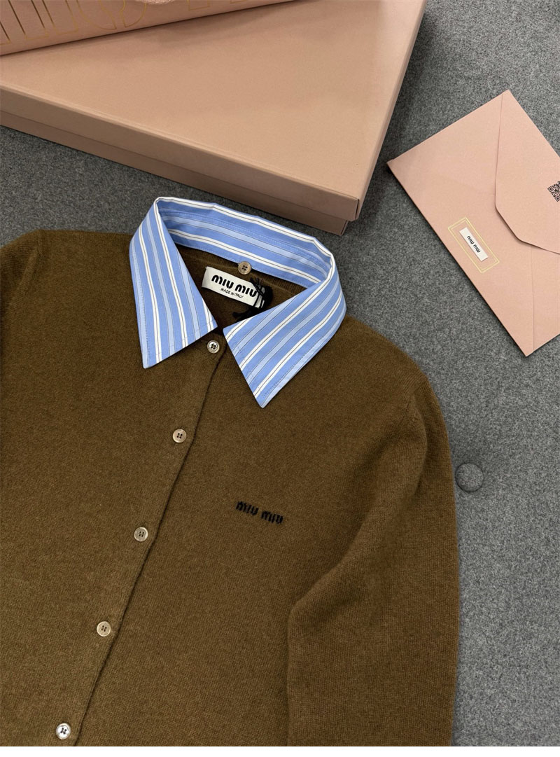 미우미우 미우미우 카라 엠벨리시드 캐시미어 가디건 레플리카 6번 이미지 - 의류 | 세미샵 레플리카 사이트