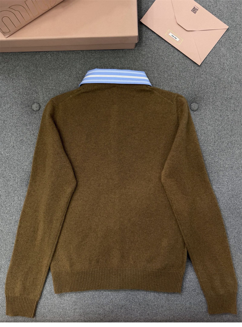 미우미우 미우미우 카라 엠벨리시드 캐시미어 가디건 레플리카 16번 이미지 - 의류 | 세미샵 레플리카 사이트