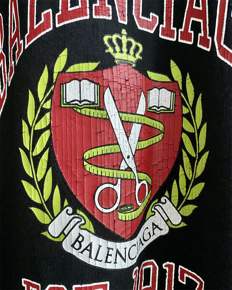 발렌시아가 발렌시아가 1917 컬리지 프린트 반팔 티셔츠 레플리카 24번 이미지 - 의류 | 세미샵 레플리카 사이트