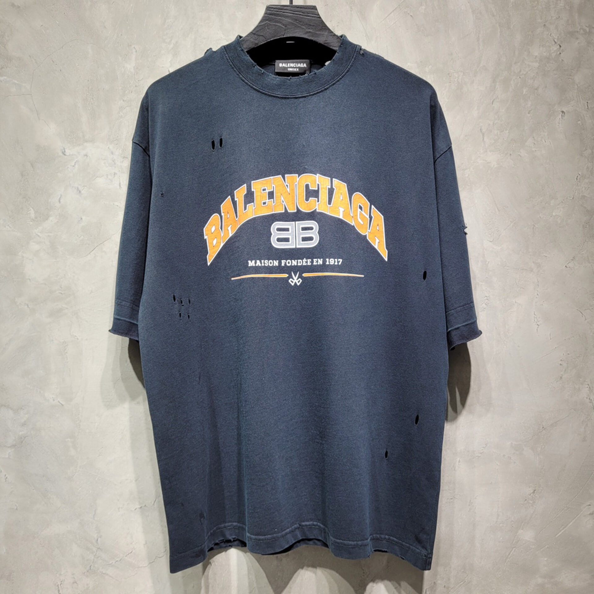 발렌시아가 22SS MAISON 로고 반팔 티셔츠 블랙