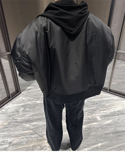 Balenciaga 발렌시아가 24FW 크롭 항공 점퍼 레플리카 6번 이미지 - 의류 | 세미샵 레플리카 사이트