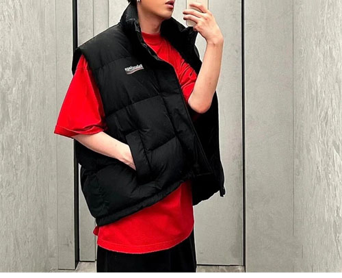 발렌시아가 24SS 웨이브로고 푸퍼 패딩 베스트 - 상세 이미지