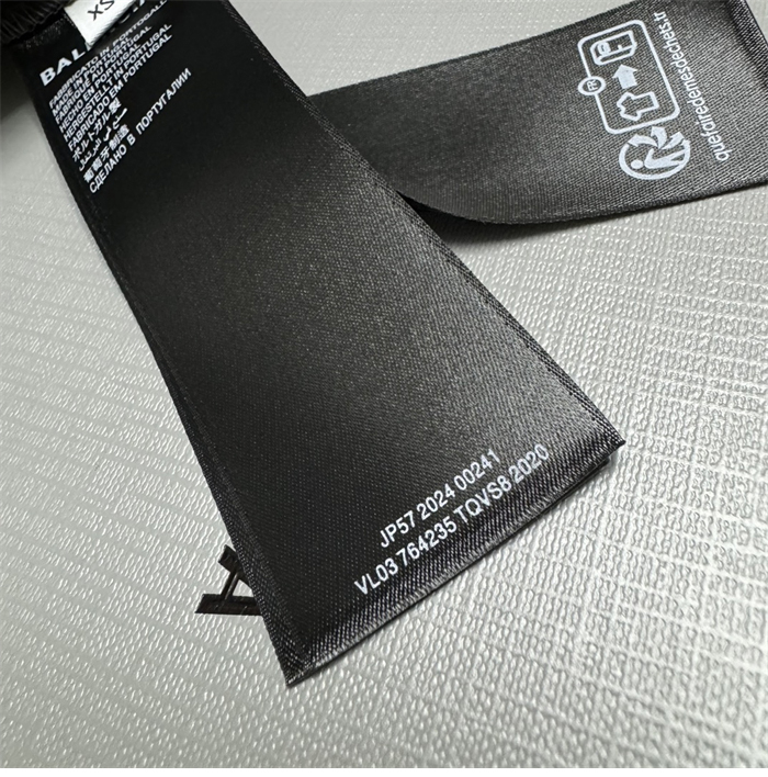 발렌시아가 BB 로고 반팔 티셔츠 - 상세 이미지