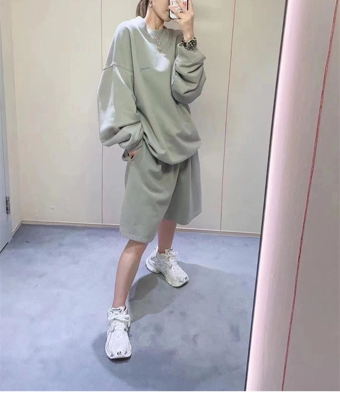 발렌시아가 BB 로고 숏 팬츠 - 상세 이미지