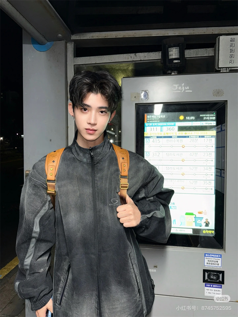 발렌시아가 x 언더아머 리버서블 트랙수트 자켓（세븐） - 상세 이미지