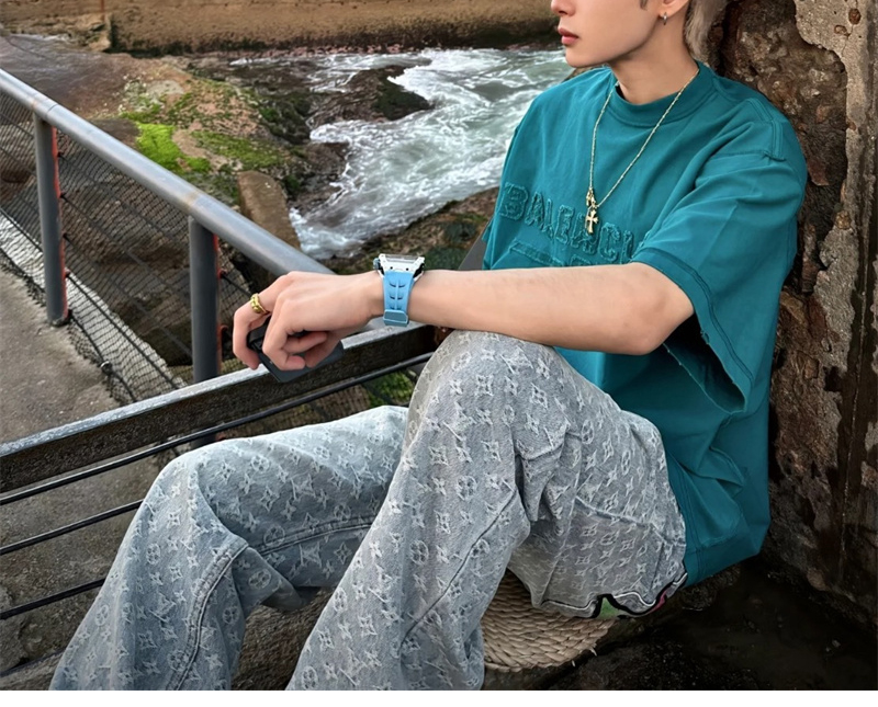 발렌시아가 뉴이어 시리즈 25 인사이드 아웃 반팔 티셔츠 - 상세 이미지