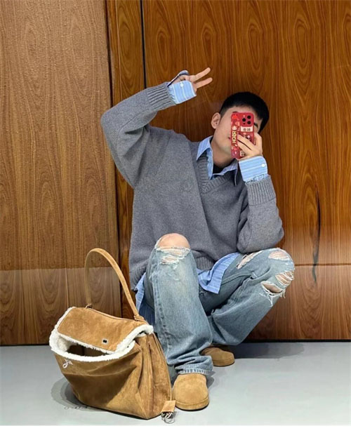 발렌시아가 레이어드 셔츠 V 넥 스웨터 2컬러（레어） - 상세 이미지