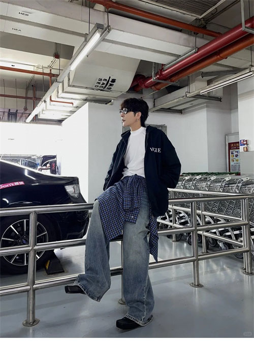 발렌시아가 보그 VOGUE 후드 집업 - 상세 이미지
