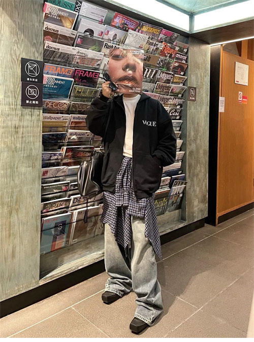 발렌시아가 보그 VOGUE 후드 집업 - 상세 이미지