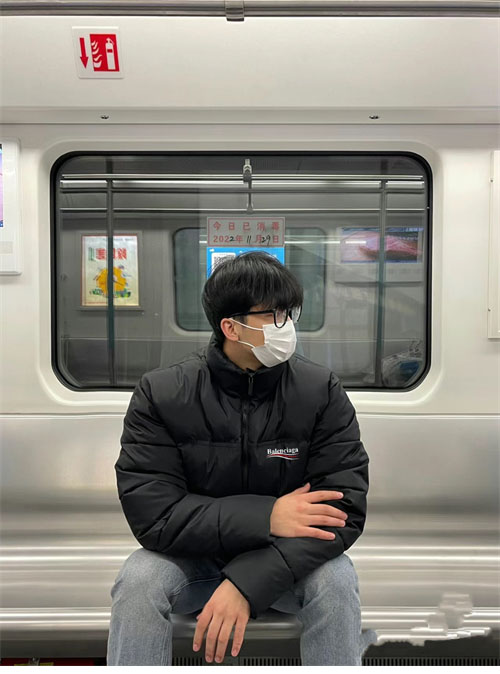 Balenciaga 발렌시아가 웨이브로고 C-쉐입 패딩 자켓 레플리카 13번 이미지 - 의류 | 세미샵 레플리카 사이트