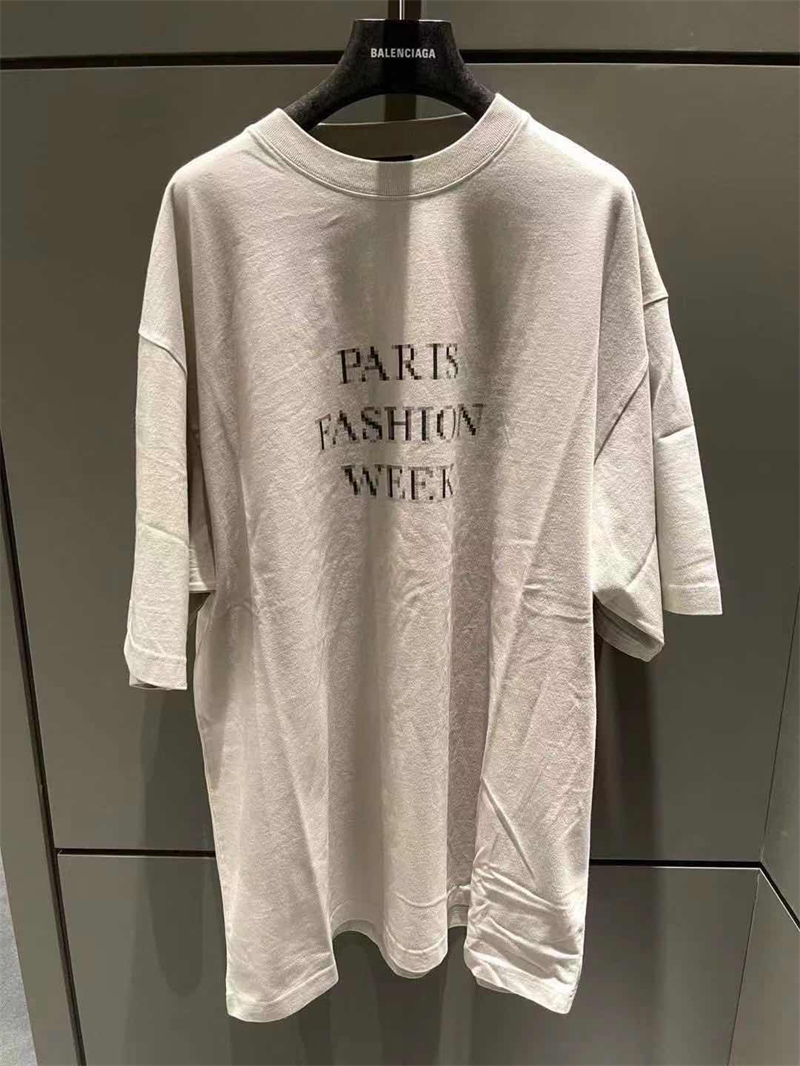 발렌시아가 발렌시아가 파리패션위크 그래픽 반팔 티셔츠 레플리카 26번 이미지 - 의류 | 세미샵 레플리카 사이트