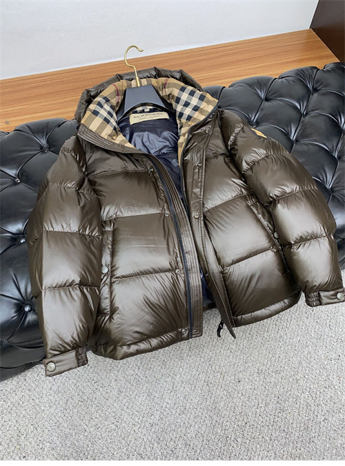 Burberry 버버리 24FW 로고 숏 패딩 레플리카 7번 이미지 - 의류 | 세미샵 레플리카 사이트