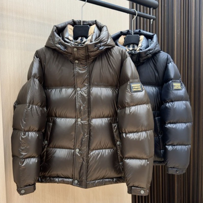 Burberry 버버리 24FW 로고 패치 숏 패딩 다운 자켓 레플리카 1번 이미지 - 의류 | 세미샵 레플리카 사이트