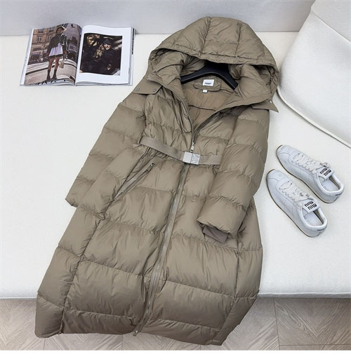 Burberry 버버리 24SS 벨티드 롱 다운 패딩 레플리카 3번 이미지 - 의류 | 세미샵 레플리카 사이트