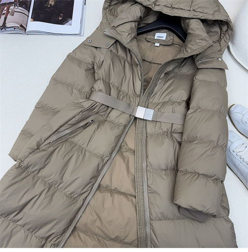 Burberry 버버리 24SS 벨티드 롱 다운 패딩 레플리카 8번 이미지 - 의류 | 세미샵 레플리카 사이트