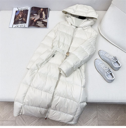 Burberry 버버리 24SS 벨티드 롱 다운 패딩 레플리카 10번 이미지 - 의류 | 세미샵 레플리카 사이트