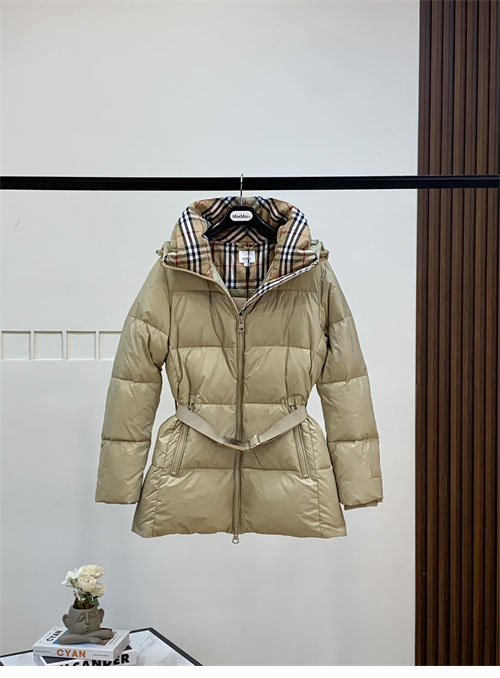 Burberry 버버리 90 트렌치 벨트 패딩 다운 자켓 레플리카 2번 이미지 - 의류 | 세미샵 레플리카 사이트
