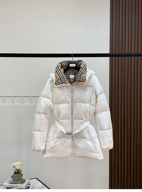 Burberry 버버리 90 트렌치 벨트 패딩 다운 자켓 레플리카 3번 이미지 - 의류 | 세미샵 레플리카 사이트
