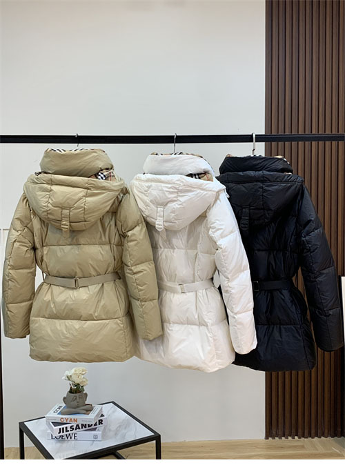 Burberry 버버리 90 트렌치 벨트 패딩 다운 자켓 레플리카 9번 이미지 - 의류 | 세미샵 레플리카 사이트