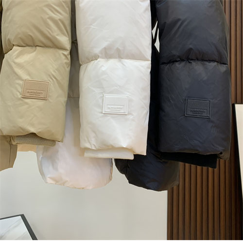 Burberry 버버리 90 트렌치 벨트 패딩 다운 자켓 레플리카 12번 이미지 - 의류 | 세미샵 레플리카 사이트