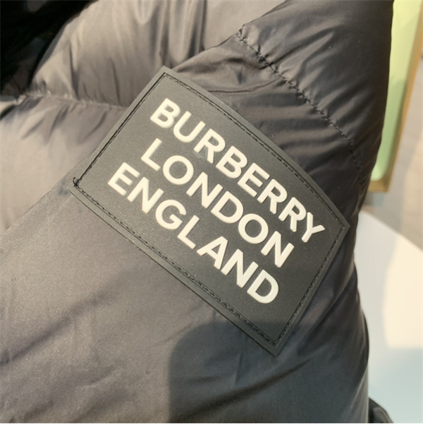 Burberry 버버리 록웰 디태처블 후드 푸퍼 패딩 자켓 레플리카 12번 이미지 - 의류 | 세미샵 레플리카 사이트