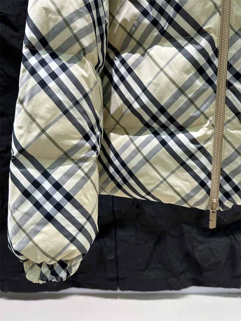 버버리 버버리 리버시블 다운 패딩 자켓 레플리카 2번 이미지 - 의류 | 세미샵 레플리카 사이트