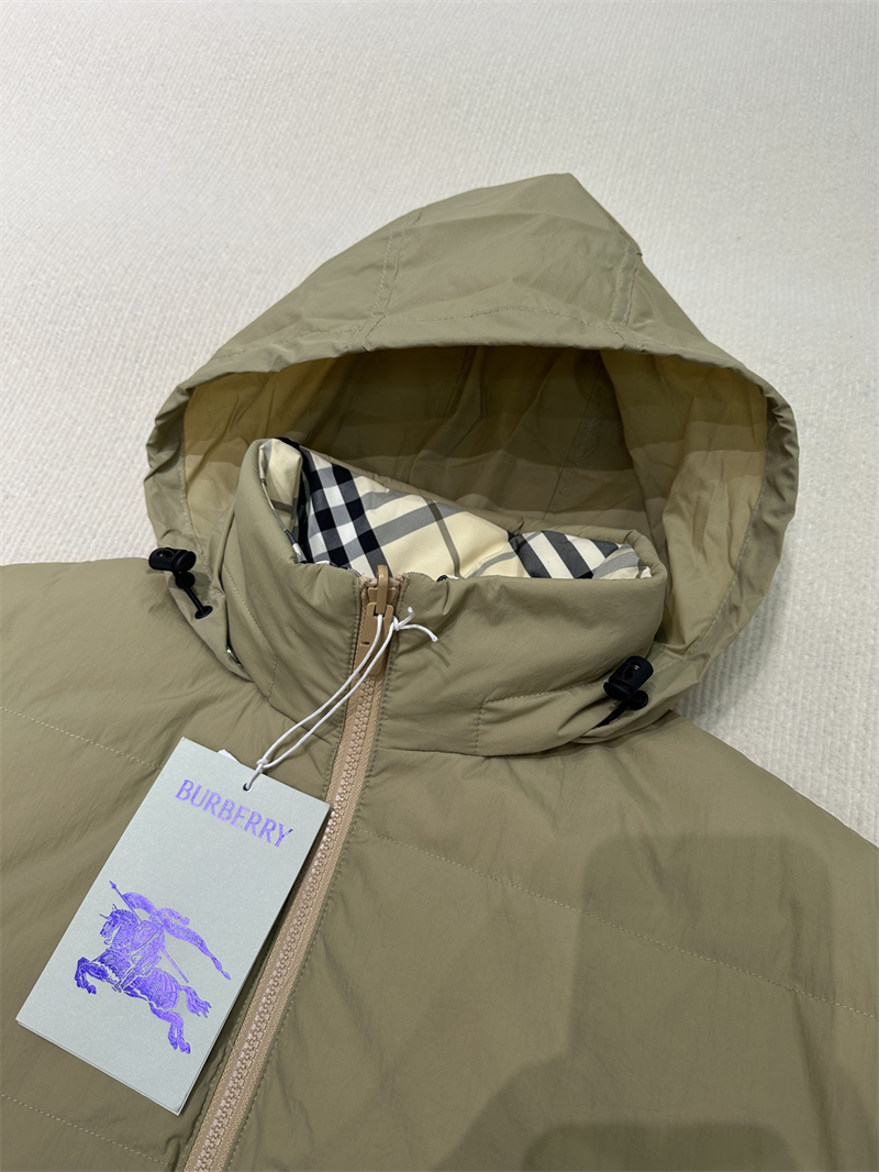 버버리 버버리 리버시블 다운 패딩 자켓 레플리카 16번 이미지 - 의류 | 세미샵 레플리카 사이트