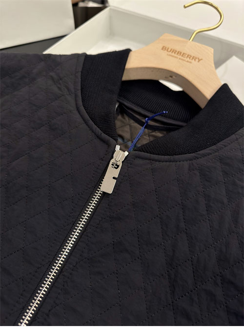 Burberry 버버리 퀼팅 나일론 봄버 자켓 레플리카 10번 이미지 - 의류 | 세미샵 레플리카 사이트