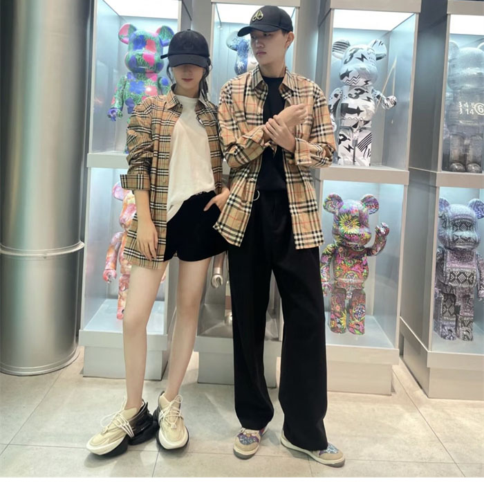 Burberry 버버리 클래식 체크 코튼 포플린 셔츠 레플리카 3번 이미지 - 의류 | 세미샵 레플리카 사이트