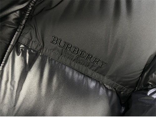 Burberry 버버리 패치 클래식 푸퍼 다운 패딩 자켓 레플리카 8번 이미지 - 의류 | 세미샵 레플리카 사이트